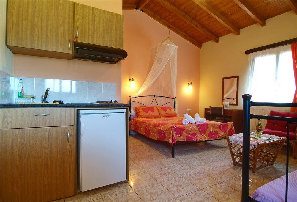 Kelari Studios Amfissa Room photo